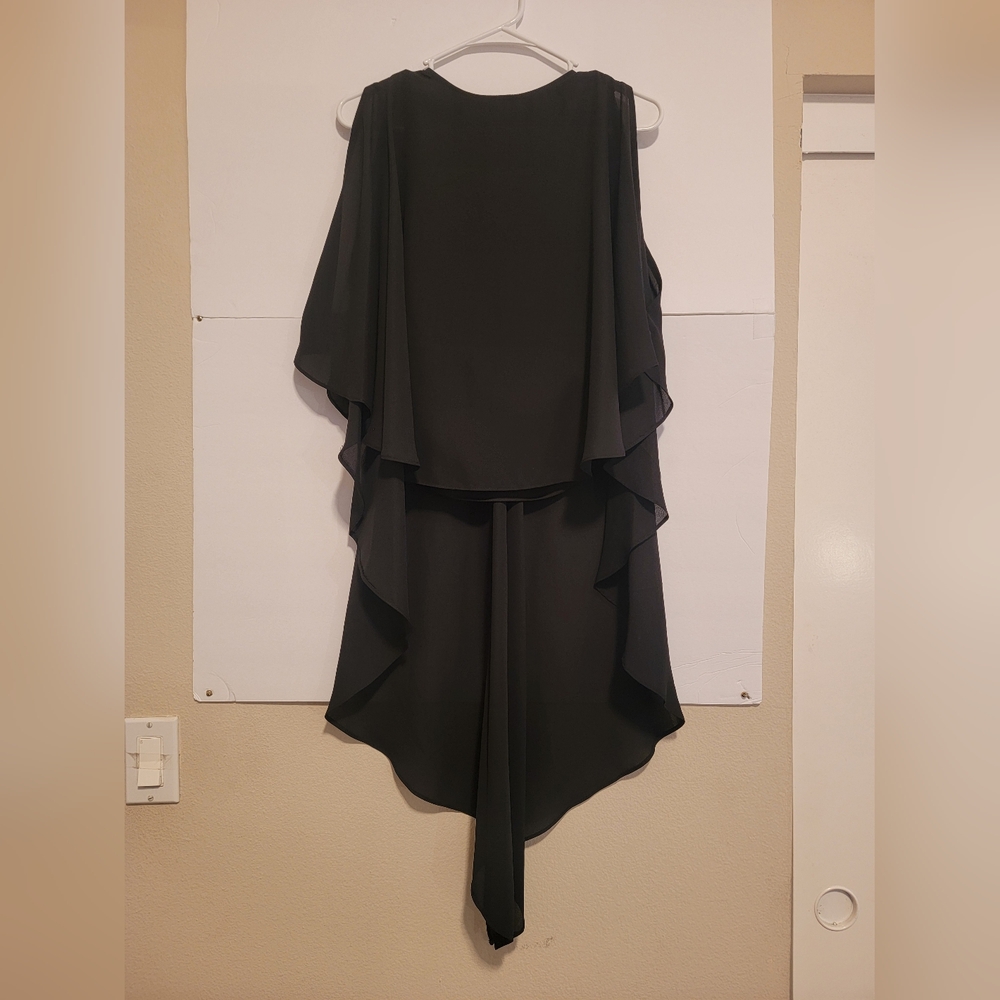 Jemma (NWOT) Women's Long sleeveless top size, S